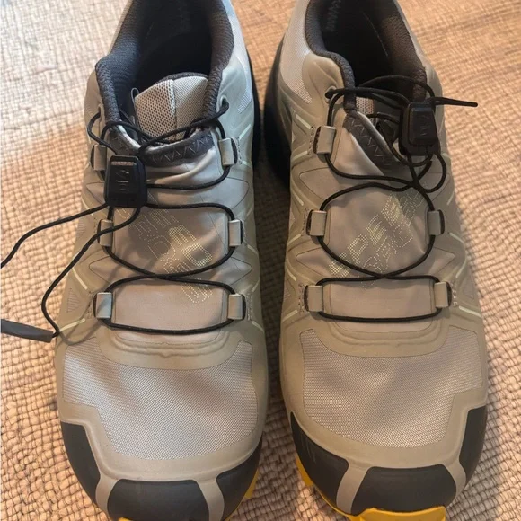 Salomon women’s Speedcross 5 GTX Trail Shoes - Gray and Yellow - Picture 2 of 3